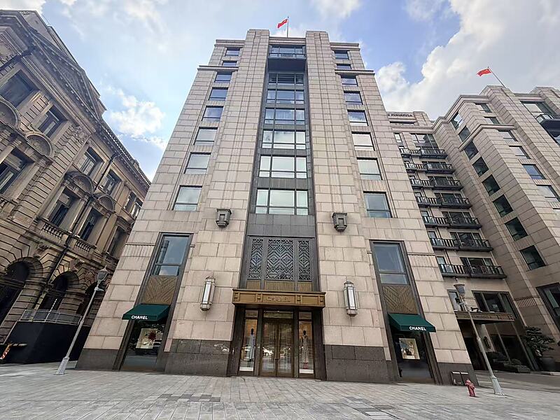 外滩32号半岛酒店，70年来外滩第一座新楼